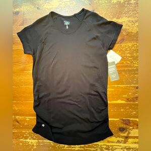 - - Athleta unsinkable Black Women's Tee.NWT